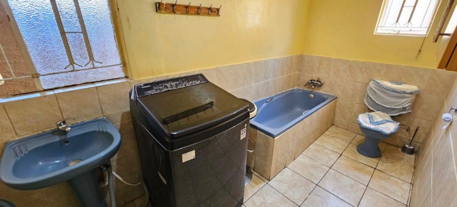 4 Bedroom Property for Sale in Roodepan Northern Cape